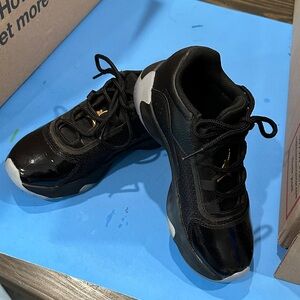 Nike Air Jordan 11 CMFT Low GS DMP Black Gold CZ0907-007 Size 4.5Y